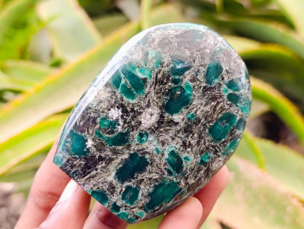 Polished Emerald Mica 'Mutokolite' Standing Free Forms x 4 From Mutoko, Zimbabwe