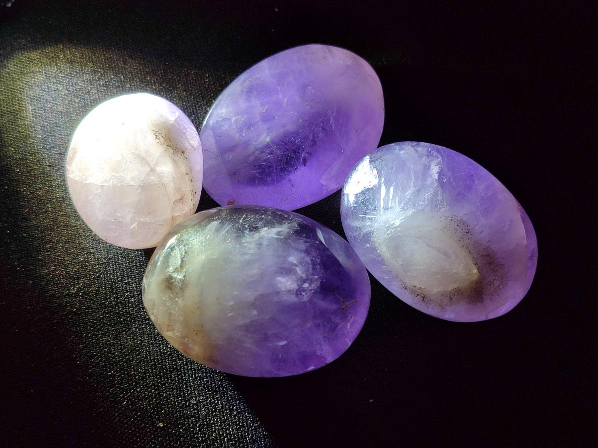 Polished Chevron Amethyst Galets x 35 From Madagascar