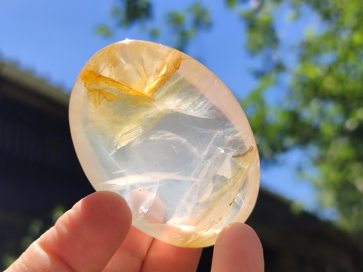 Polished Golden Healer Quartz Crystal Galets x 12 From Ambatofinandrahana, Madagascar
