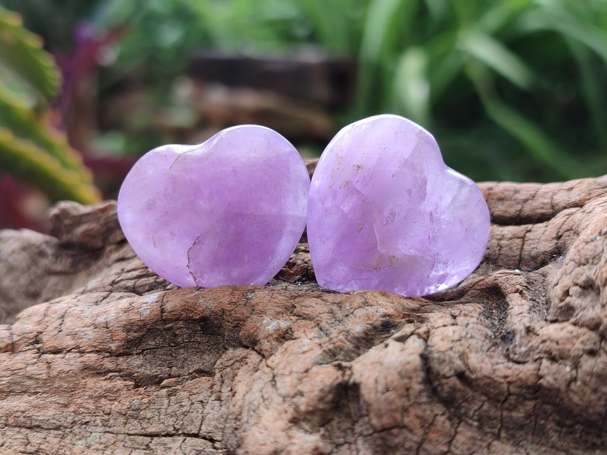 Polished Mini Window Amethyst Hearts x 25 From Akansobe, Madagascar
