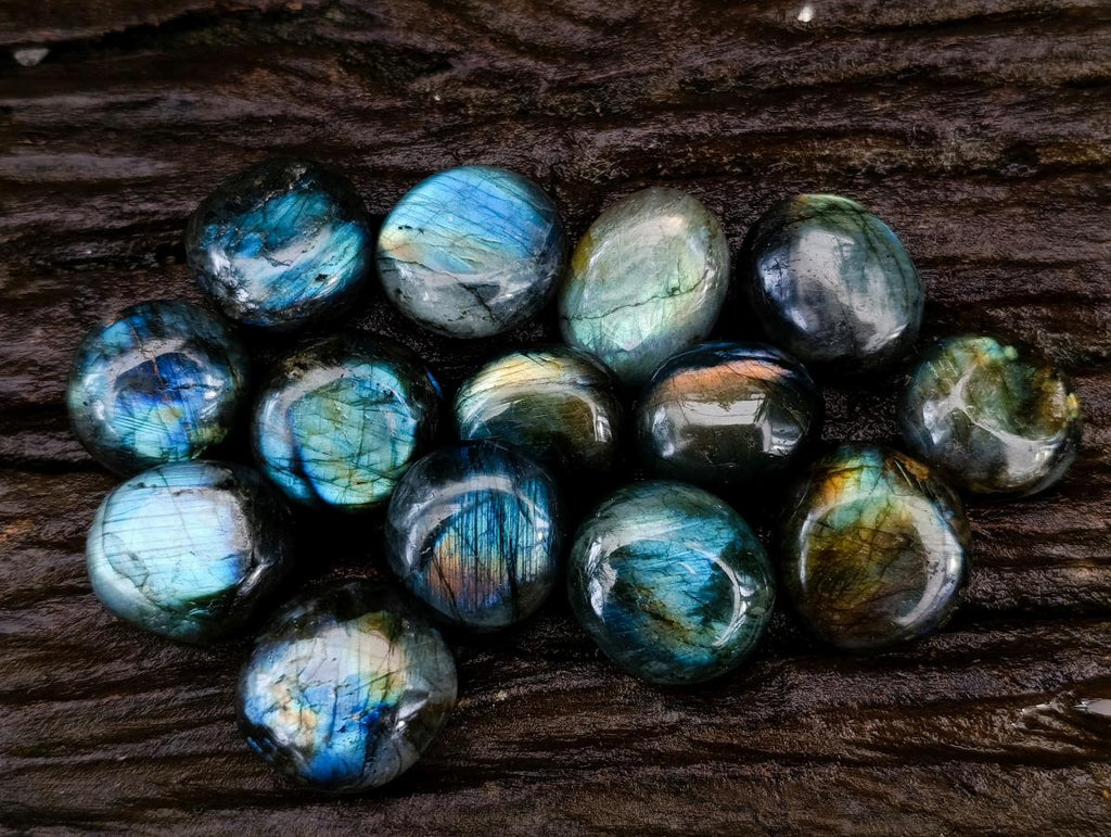 Polished Mini Rounded Wire Wrap Size Labradorite Free Forms x 70 From Madagascar
