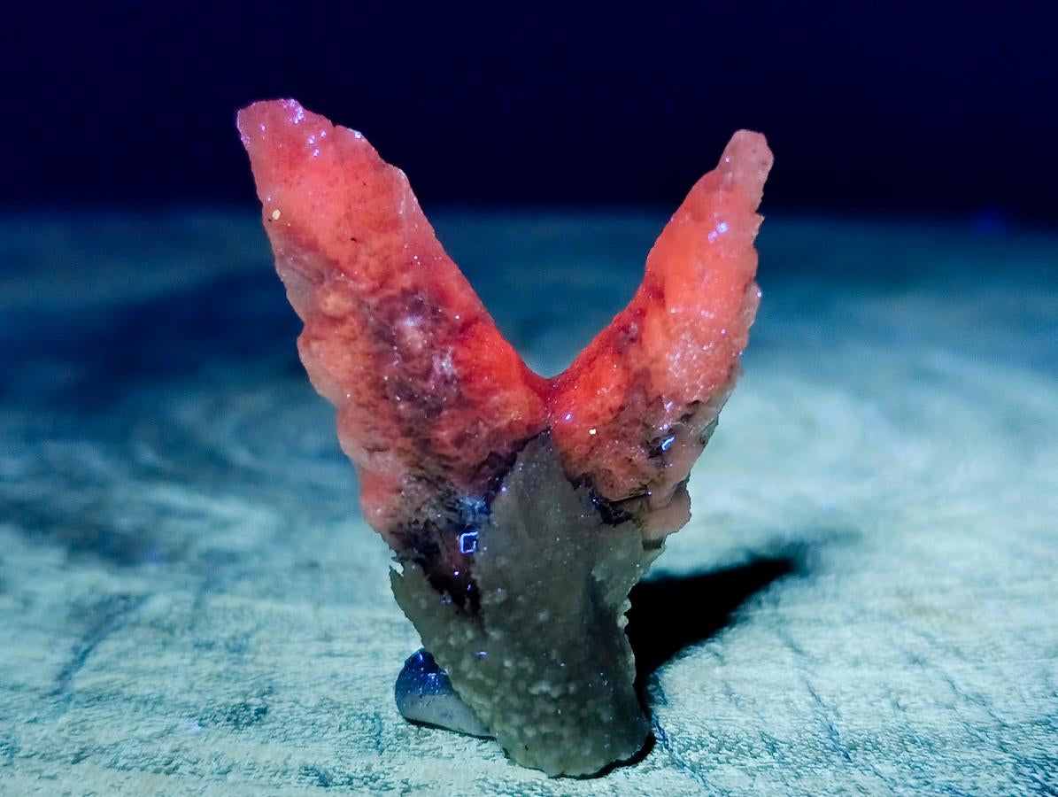 Natural Drusy Quartz Coated Spearhead Calcite Crystals x 35 From Albert's Mountain, Lesotho
