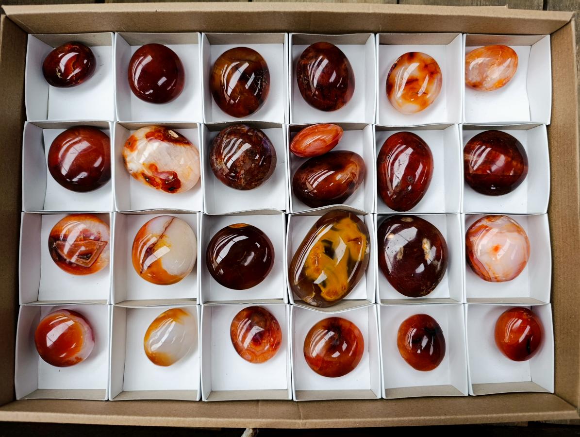 Polished Carnelian Agate Gemstone Galets x 25 From Madagascar
