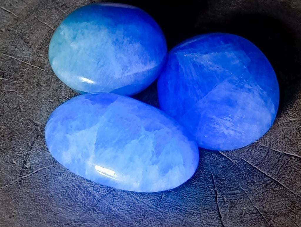 Polished Mixed and Highly Selected Palm Stones x 24 From Madagascar - Toprock Gemstones and Minerals 