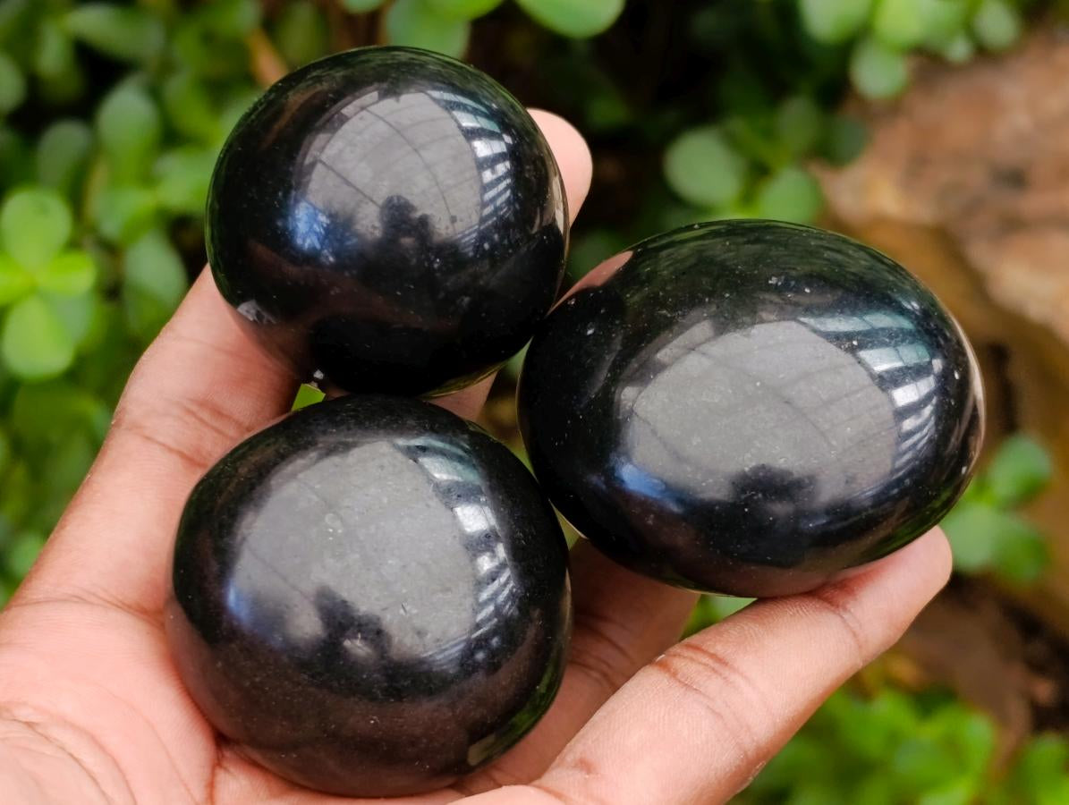 Polished Black Basalt Galets x 12 From Madagascar - Toprock Gemstones and Minerals 