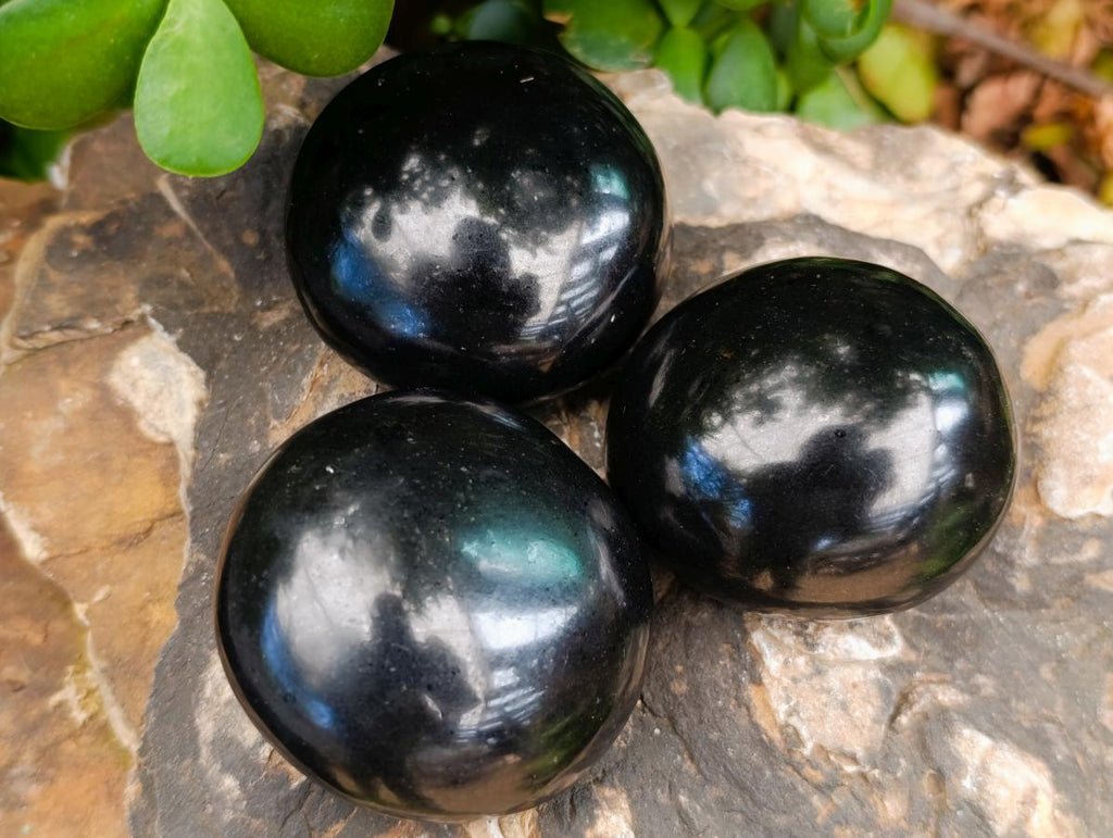 Polished Black Basalt Galets x 12 From Madagascar - Toprock Gemstones and Minerals 