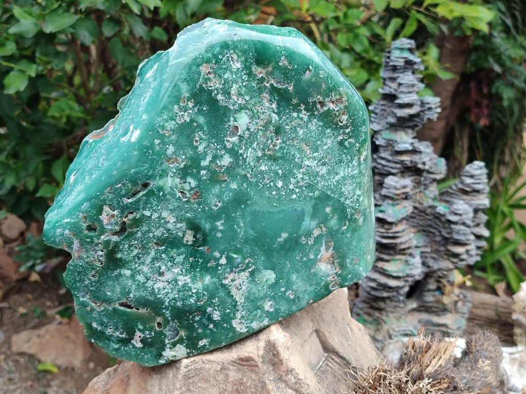 Polished On One Side XL Mtorolite Chrysoprase Standing Display Piece x 1 From Mutorashanga, Zimbabwe - Toprock Gemstones and Minerals 