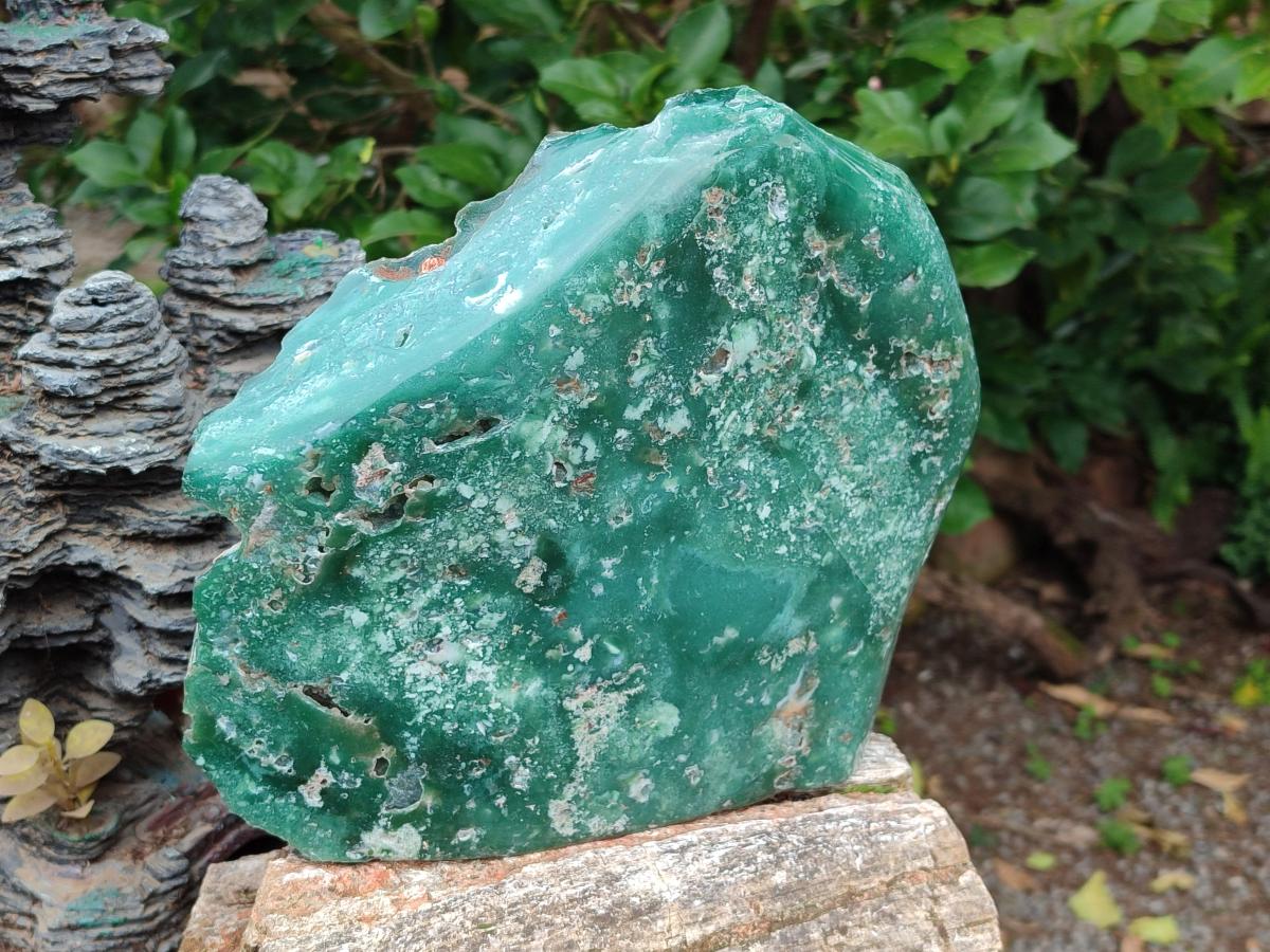 Polished On One Side XL Mtorolite Chrysoprase Standing Display Piece x 1 From Mutorashanga, Zimbabwe - Toprock Gemstones and Minerals 