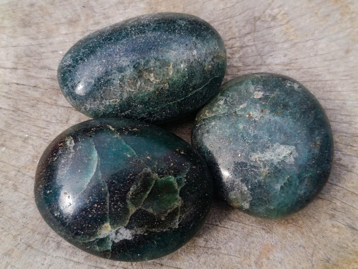 Polished Fuchsite Quartz Galets x 20 From Andakatany, Madagascar - Toprock Gemstones and Minerals 