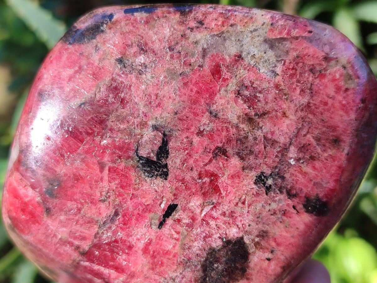 Polished Large Rhodonite Standing Display Piece x 1 From Rhusinga, Zimbabwe - Toprock Gemstones and Minerals 