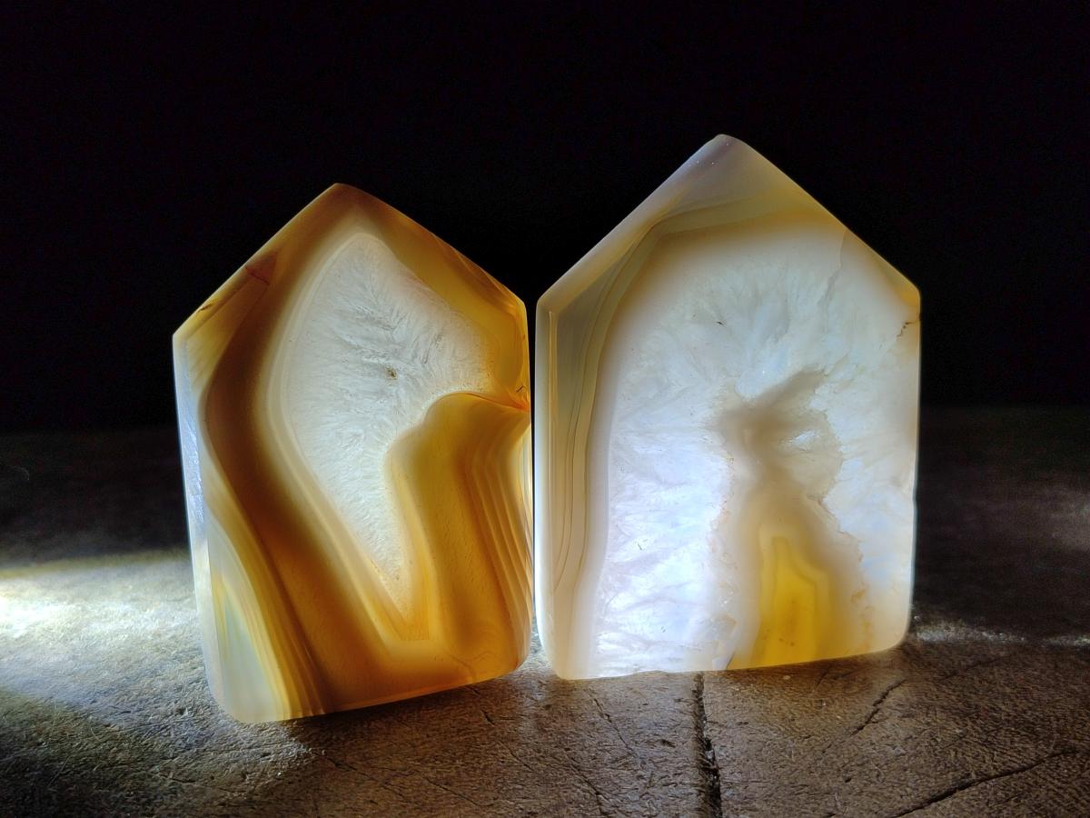 Polished Banded Agate Standing House Shaped Slices x 12 From Madagascar - Toprock Gemstones and Minerals 