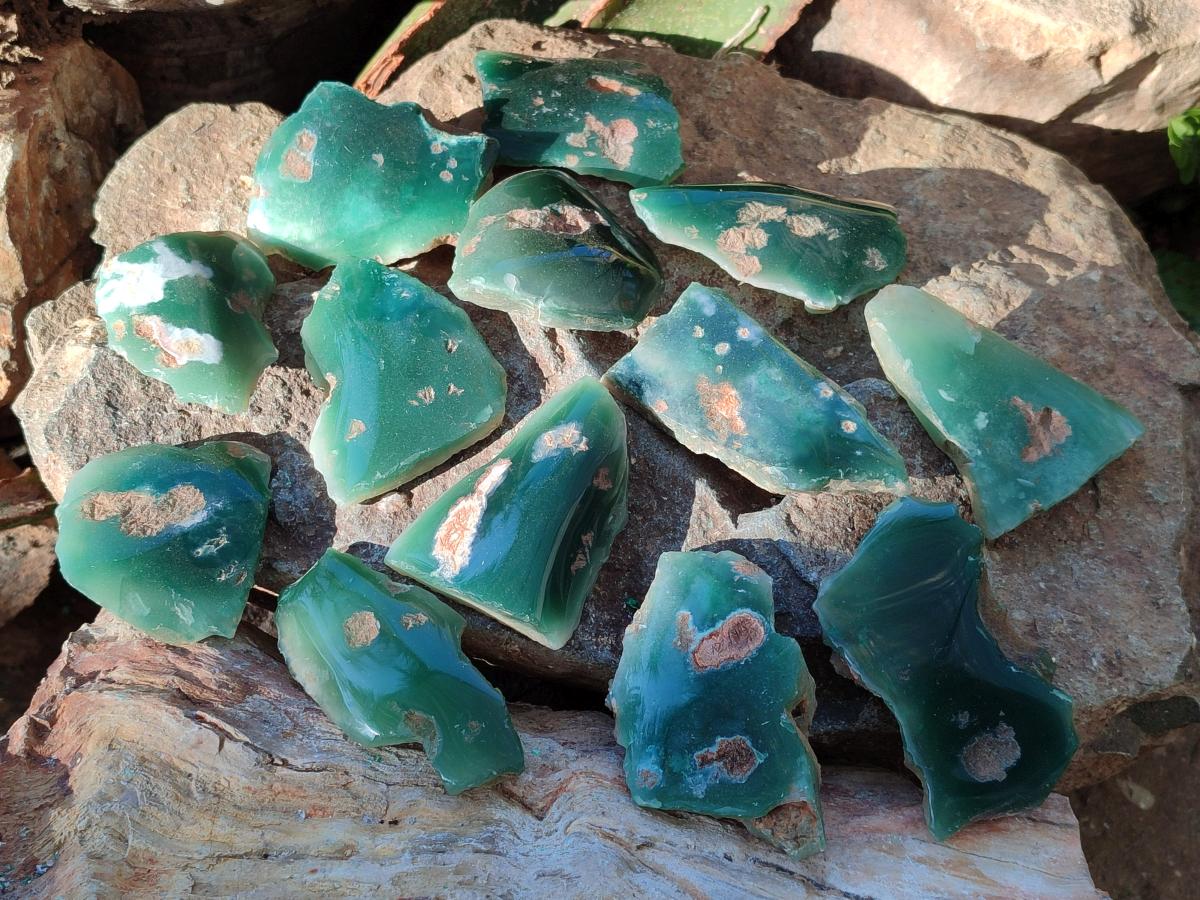 Polished On One Side Mtorolite Chrysoprase Slices x 35 From Mutorashanga, Zimbabwe - Toprock Gemstones and Minerals 