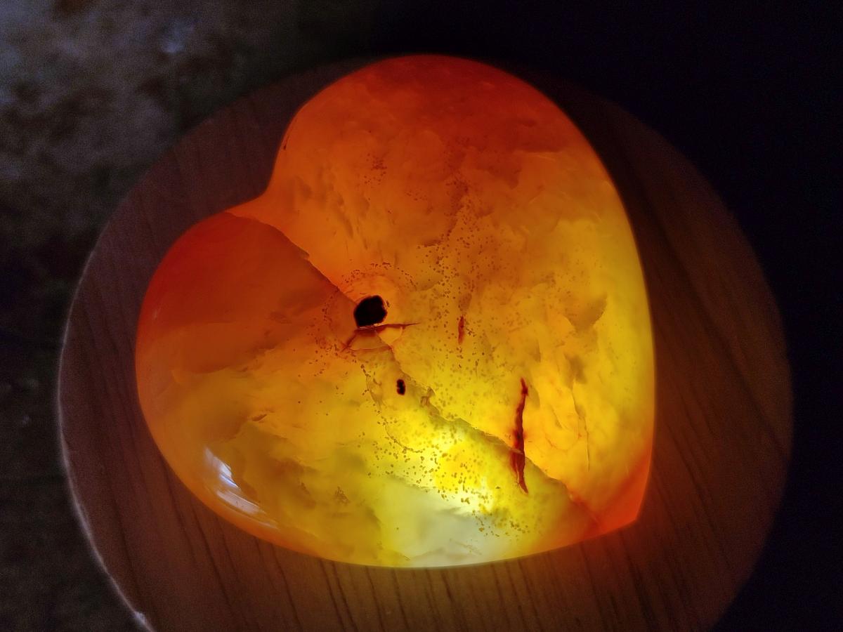 Polished Carnelian Agate Gemstone Hearts x 15 From Madagascar