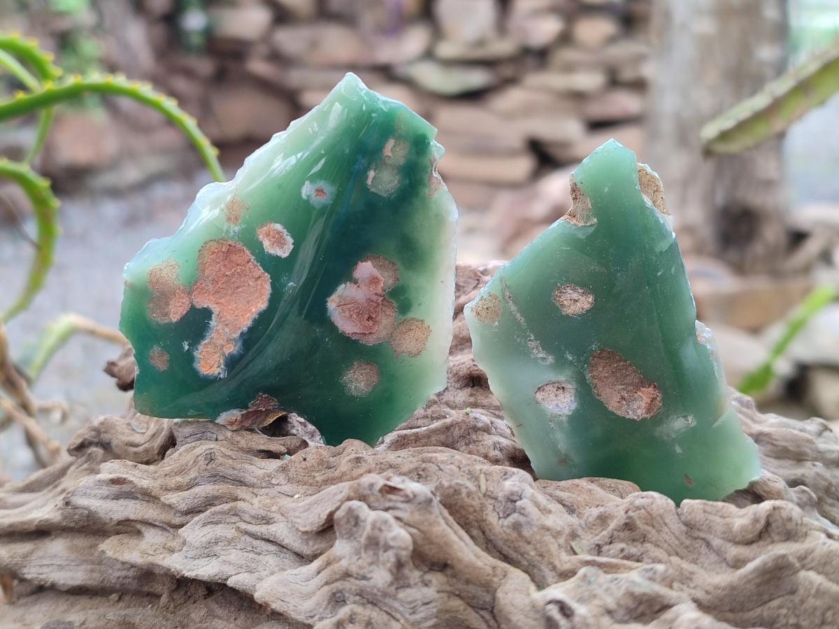 Polished on One Side Mtorolite Chrysoprase Slices x 35 From Mutorashanga, Zimbabwe - Toprock Gemstones and Minerals 