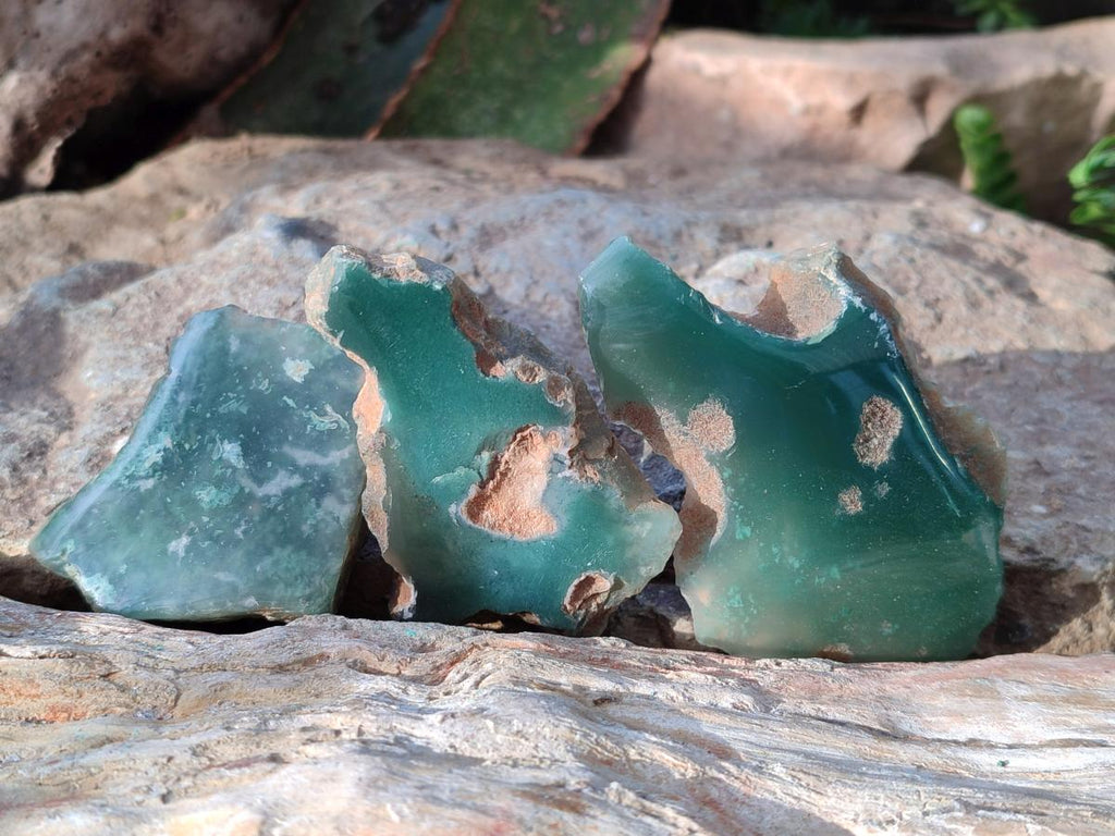 Polished on One Side Mtorolite Chrysoprase Slices x 35 From Mutorashanga, Zimbabwe - Toprock Gemstones and Minerals 