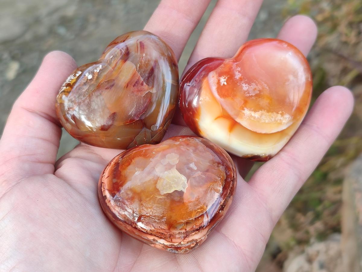 Polished Carnelian Agate Gemstone Hearts x 24 From Madagascar