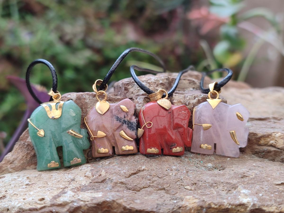 Hand Made Mini Mixed Multi Mineral Elephant Necklaces x 23 From Madagascar - Toprock Gemstones and Minerals 