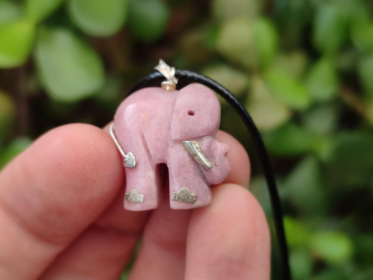 Hand Made Mini Mixed Multi Mineral Elephant Necklaces x 23 From Madagascar - Toprock Gemstones and Minerals 