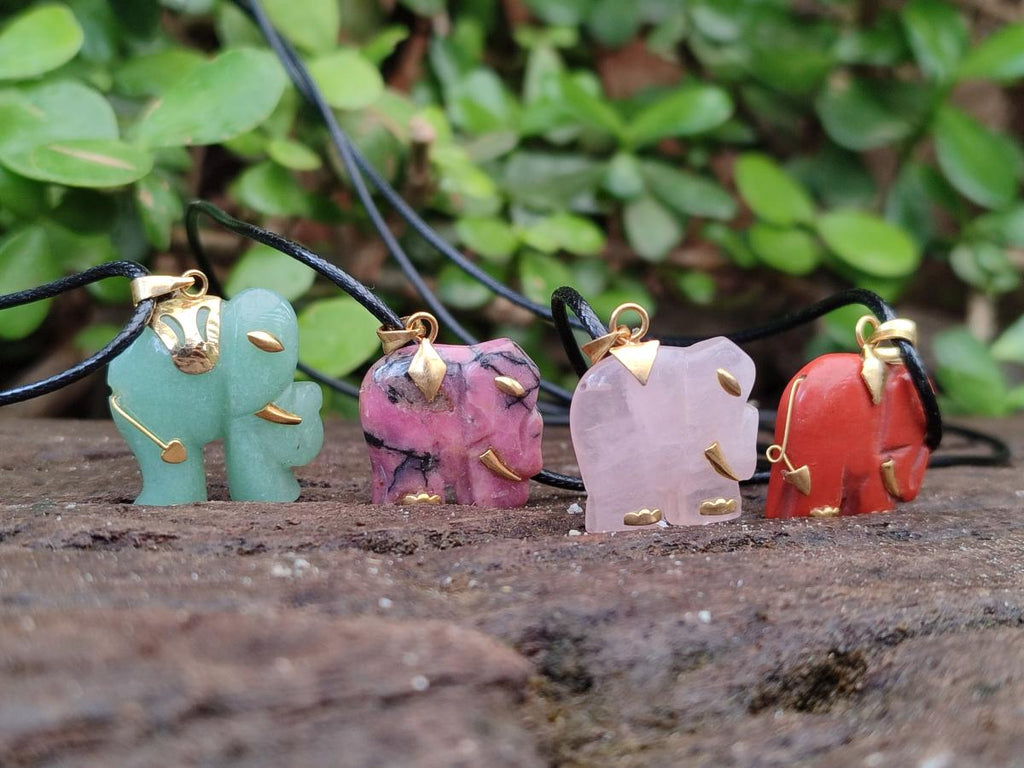 Hand Made Mini Mixed Multi Mineral Elephant Necklaces x 23 From Madagascar - Toprock Gemstones and Minerals 