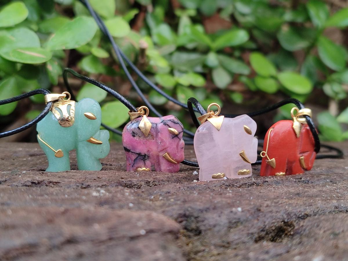 Hand Made Mini Mixed Multi Mineral Elephant Necklaces x 23 From Madagascar - Toprock Gemstones and Minerals 
