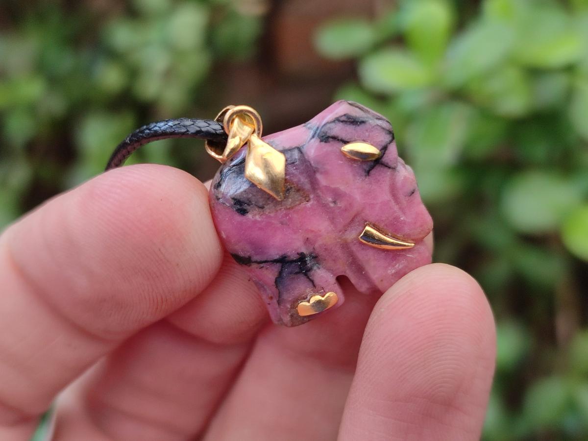 Hand Made Mini Mixed Multi Mineral Elephant Necklaces x 23 From Madagascar - Toprock Gemstones and Minerals 