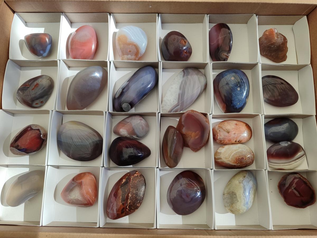 Polished Red Shashe River Agate Galets x 28 From Shashe River, Zimbabwe - Toprock Gemstones and Minerals 