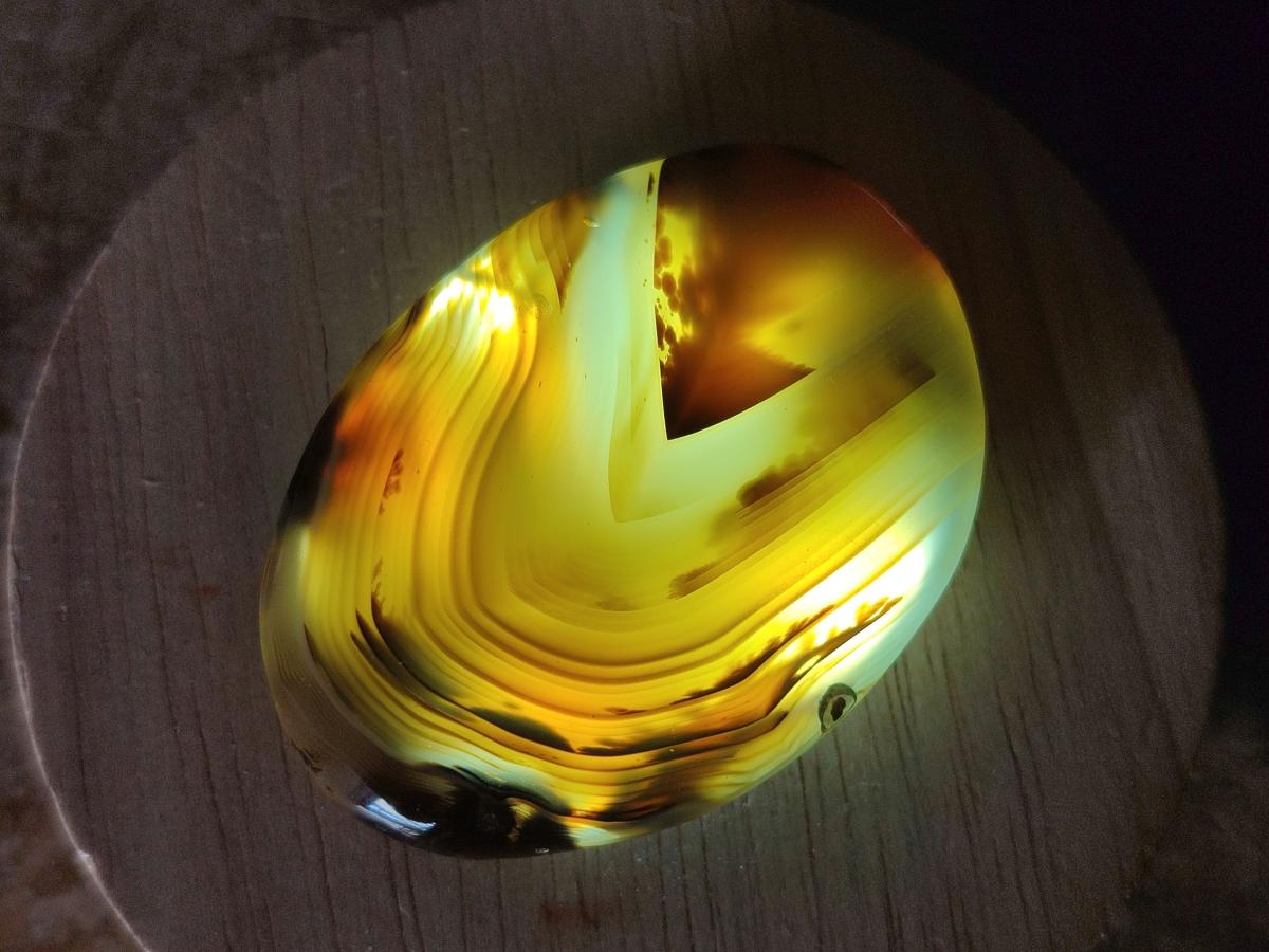 Polished Banded Agate Galets x 35 From Madagascar - Toprock Gemstones and Minerals 