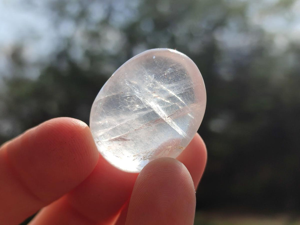 Polished Girasol Pearl Quartz Jewellery Size Free Forms x 35 From Ambatondrazaka, Madagascar