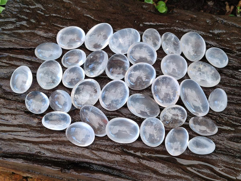 Polished Girasol Pearl Quartz Jewellery Size Free Forms x 35 From Ambatondrazaka, Madagascar
