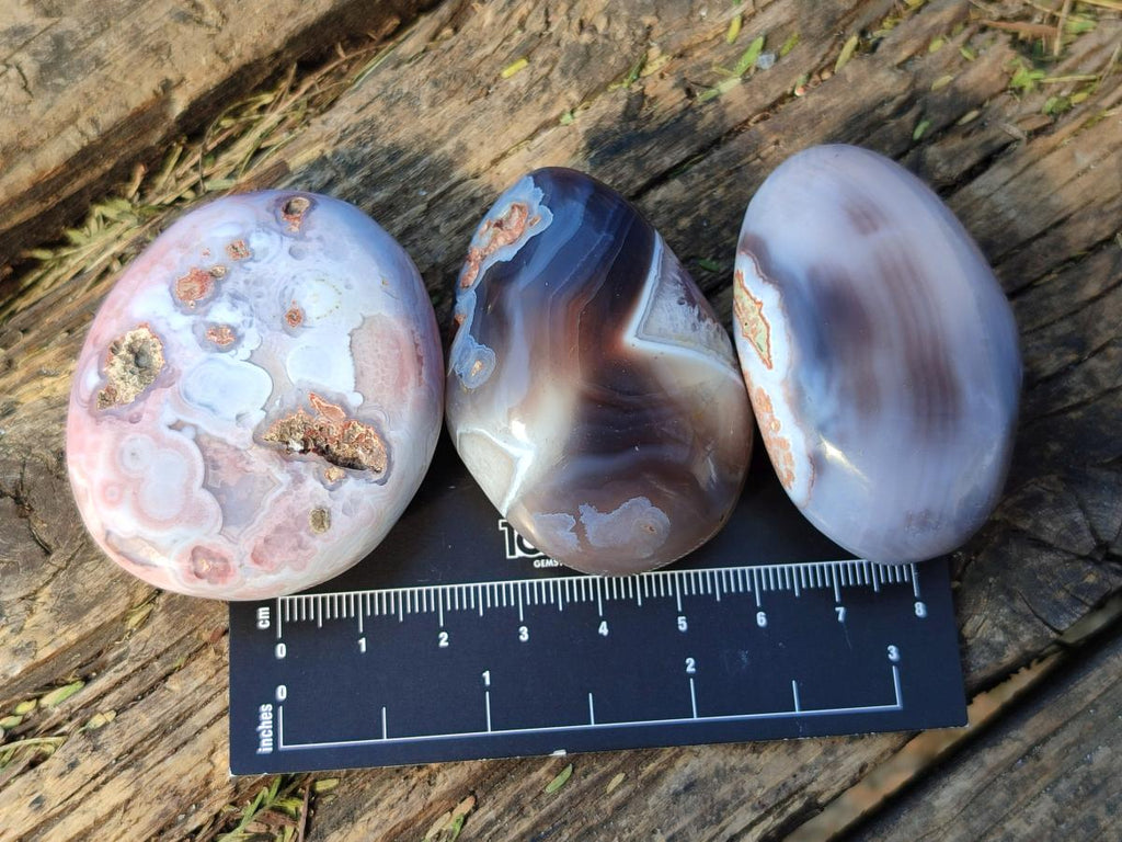 Polished Red Shashe River Agate Galets x 35 From Shashe River, Zimbabwe