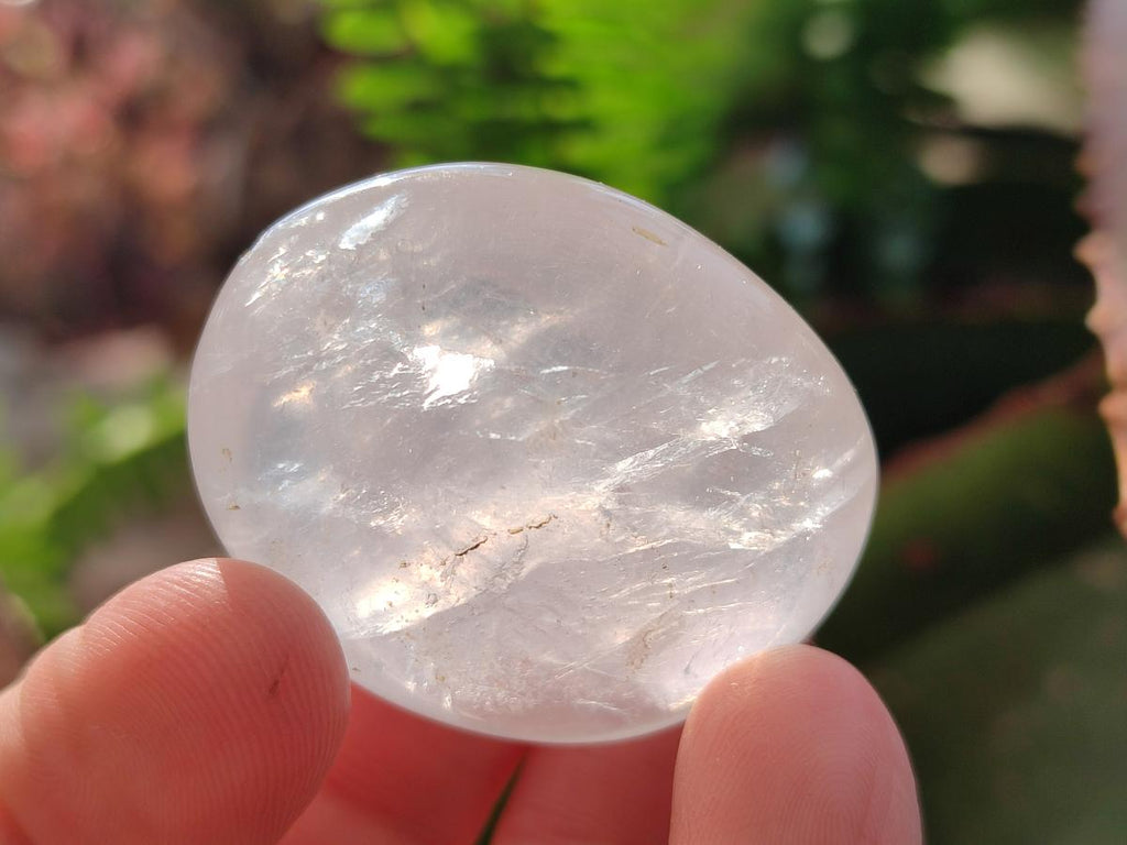 Polished Girasol Pearl Quartz Jewellery Size Galets x 35 From Ambatondrazaka, Madagascar