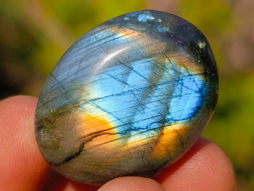 Polished Rounded Labradorite Jewellery Size Free Forms x 70 From Madagascar - Toprock Gemstones and Minerals 