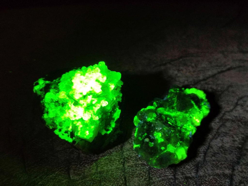 Natural MIni Mix of Mineral Specimens x 90 From Erongo, Namibia - Toprock Gemstones and Minerals 