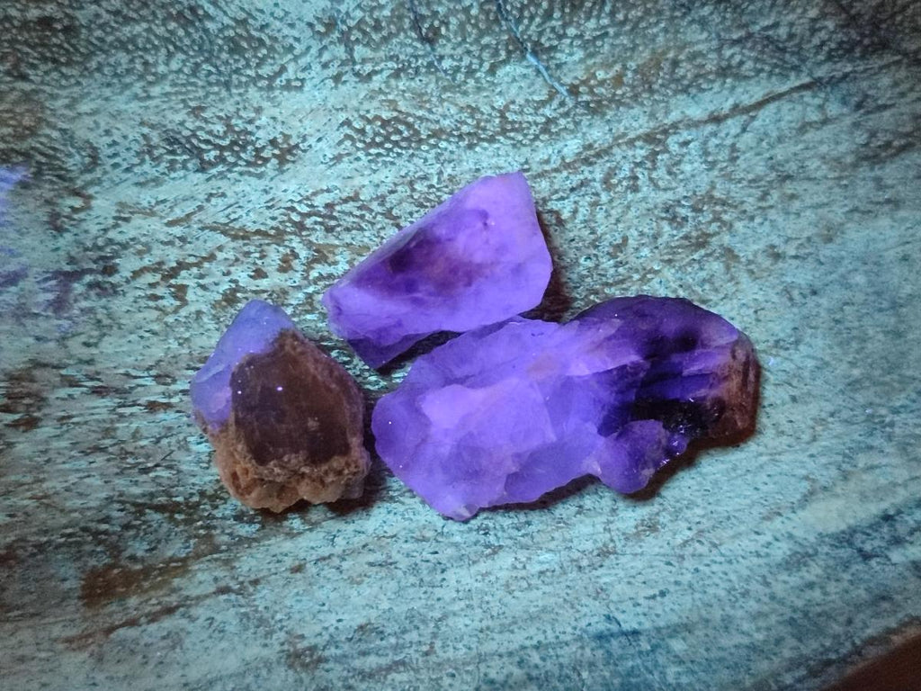 Natural Mix of Mineral Specimens x 1,7 Kg Lot From Erongo, Namibia - Toprock Gemstones and Minerals 