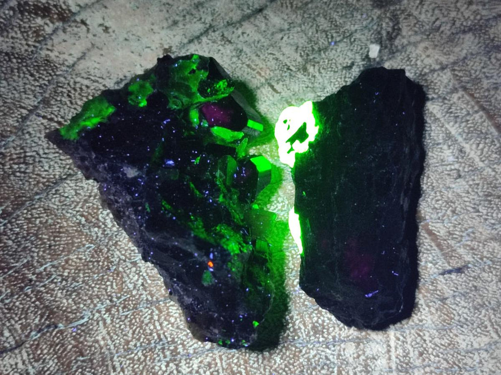 Natural Mix of Mineral Specimens x 27 From Erongo, Namibia - Toprock Gemstones and Minerals 