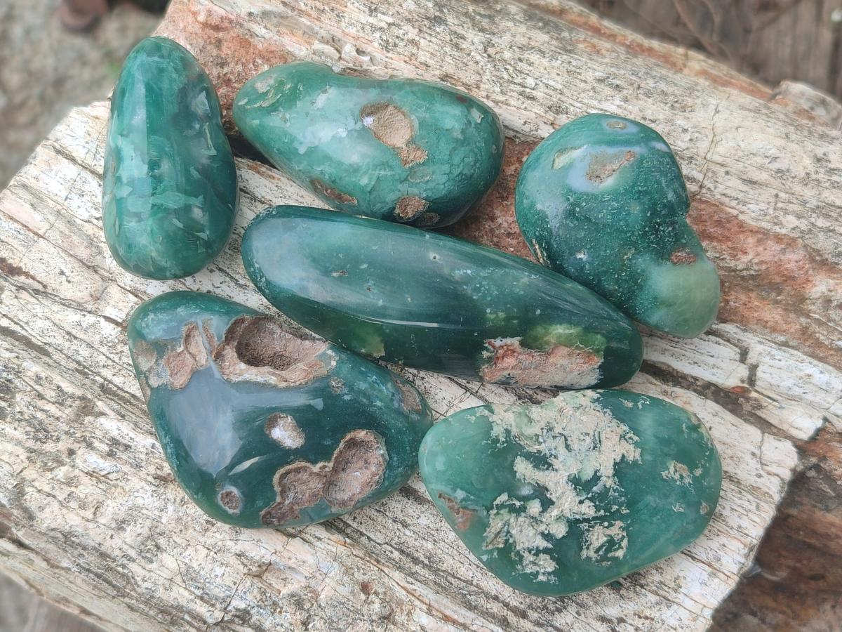 Polished and Natural Mtorolite Free Forms x 27 From Mutorashanga, Zimbabwe - Toprock Gemstones and Minerals 