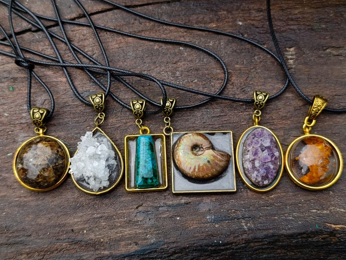 Hand Made Mix of Minerals Necklaces x From Southern Africa - Toprock Gemstones and Minerals 