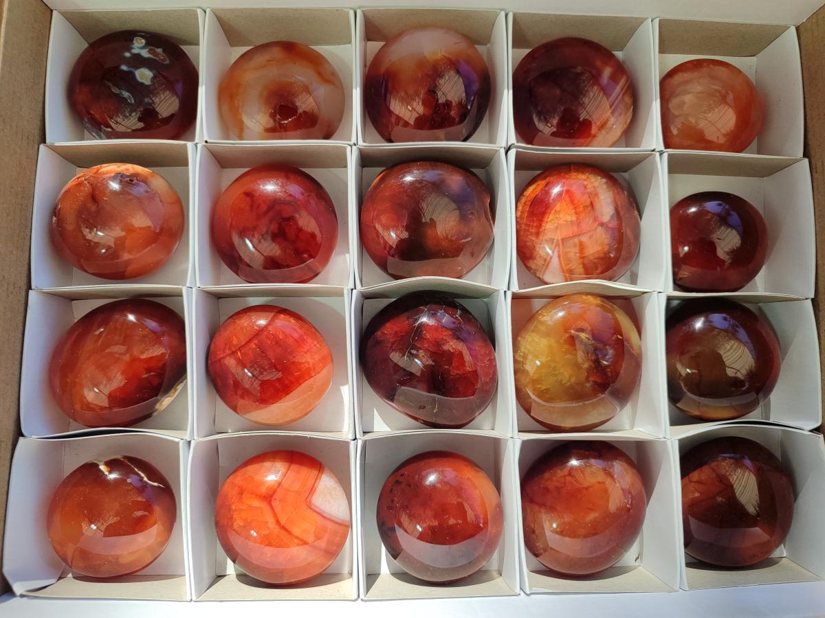 Polished and Natural Carnelian Agate Gemstone Galets x 20 From Madagascar
