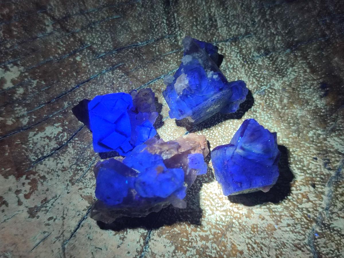 Natural Mix of Mineral Specimens x 82 From Erongo, Namibia - Toprock Gemstones and Minerals 
