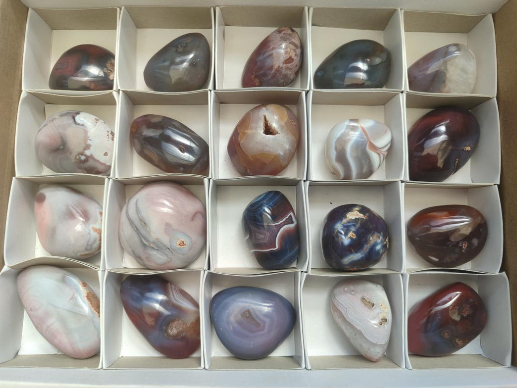 Polished and Natural Shashe River Agate Free Forms x 20 From Shashe River, Zimbabwe - Toprock Gemstones and Minerals 