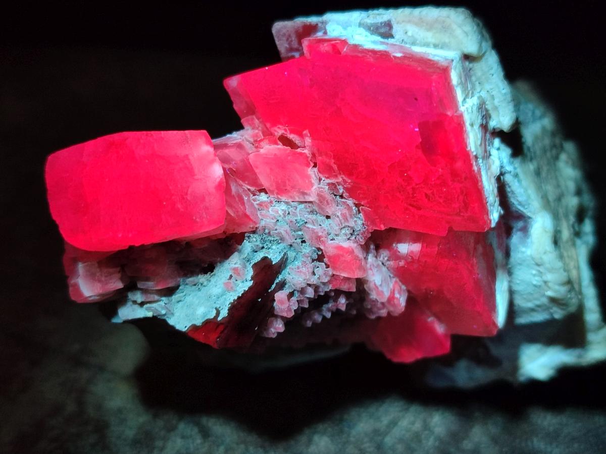 Natural Mix of Lesotho Calcite Specimens x 4 From Albert's Mountain, Lesotho - Toprock Gemstones and Minerals 