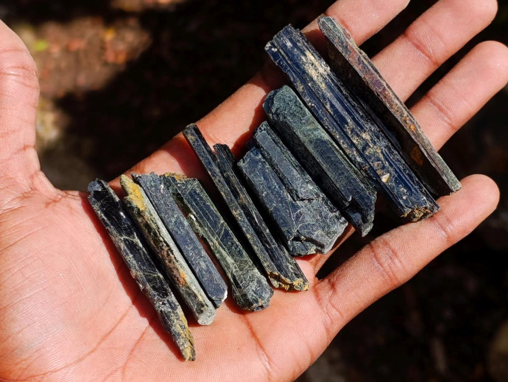 Natural Aegirine Bag of 1,28 Kg Lot  Single Crystals From Zomba, Malawi