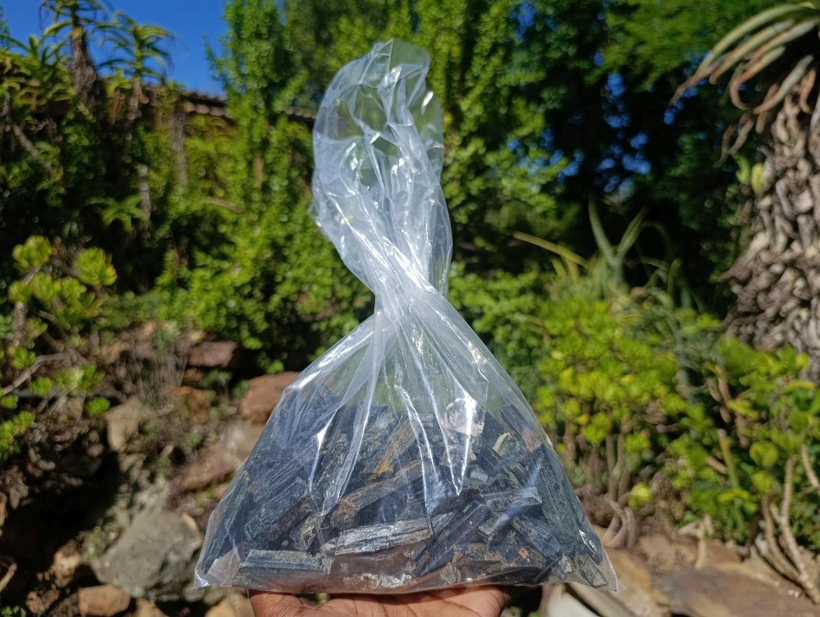 Natural Aegirine Bag of 1,28 Kg Lot  Single Crystals From Zomba, Malawi