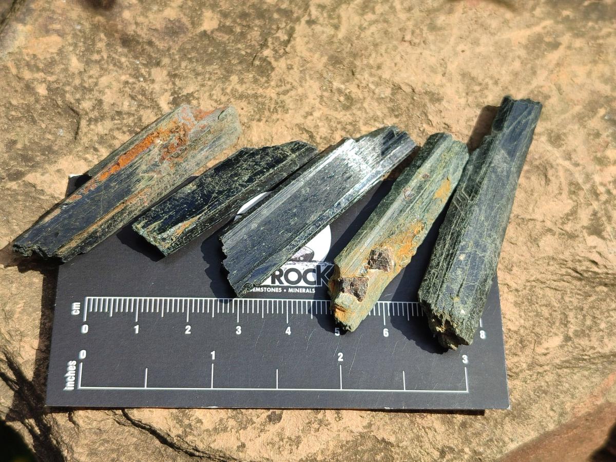 Natural Aegirine Single Crystals x 1,38 Kg Lot From Zomba, Malawi
