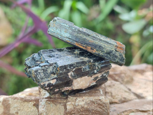 Natural Aegirine Bag of 1,69 Kg Lot From Zomba, Malawi - Toprock Gemstones and Minerals 