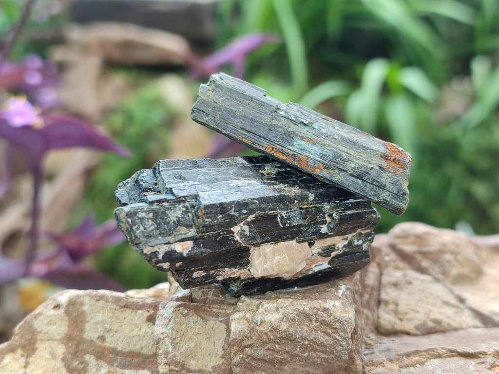 Natural Aegirine Bag of 1,69 Kg Lot From Zomba, Malawi - Toprock Gemstones and Minerals 