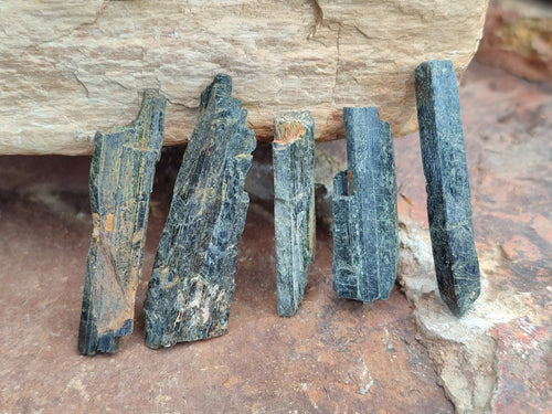 Natural Aegirine Bag of 1,97 Kg Lot From Zomba, Malawi