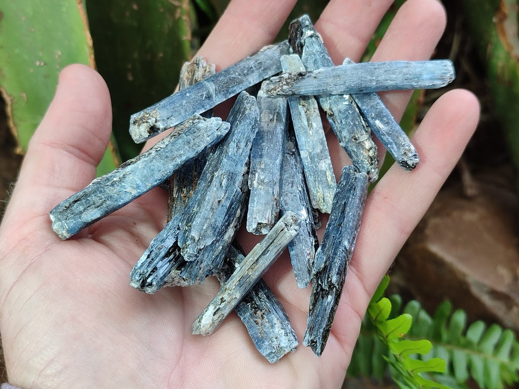 Natural Blue Kyanite Crystals x 1,87 Kg Lot From Karoi, Zimbabwe