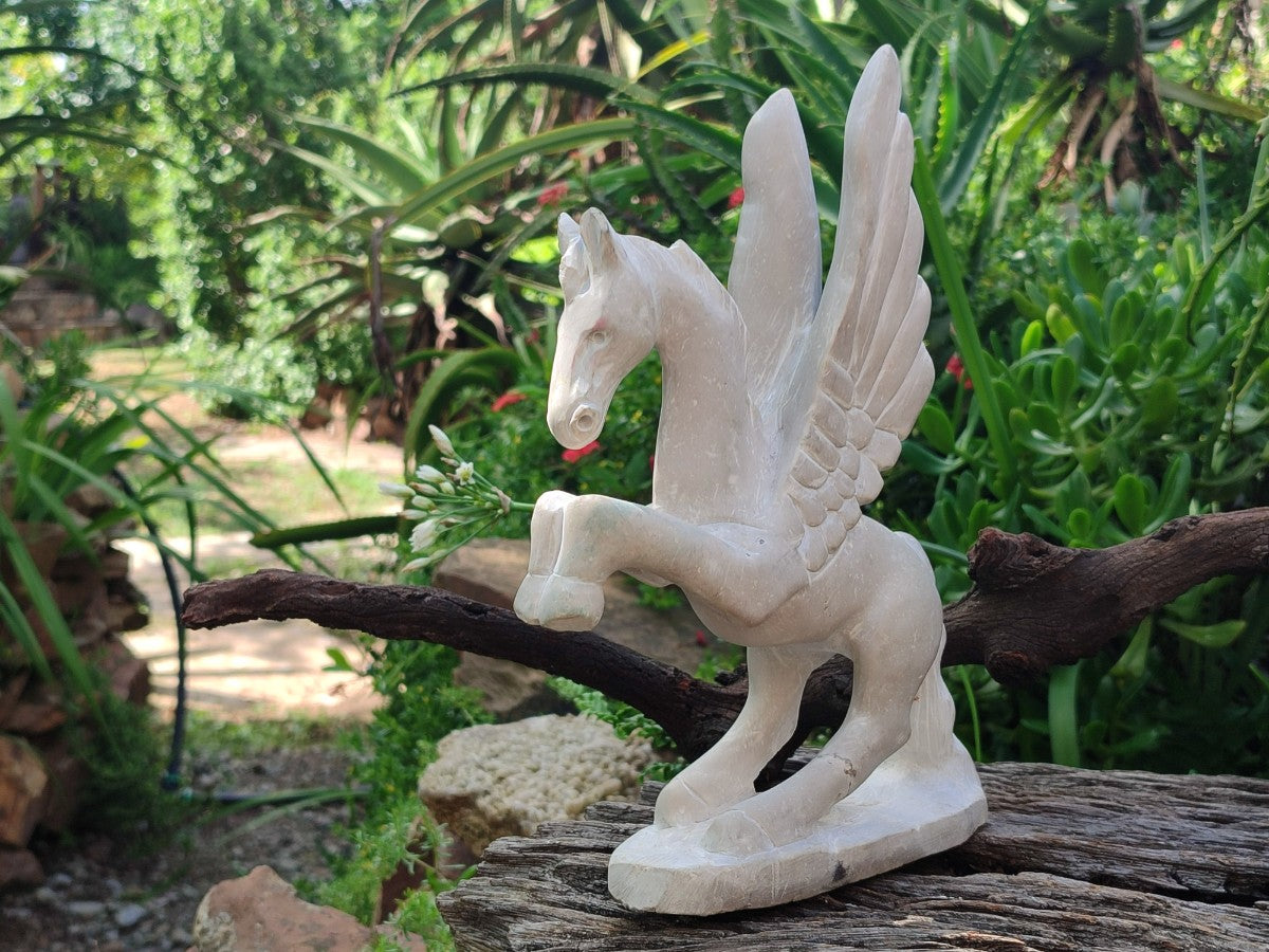 Hand Made Large Sparkling White Marble Pegasus Flying Horse Carving x 1 From Zimbabwe