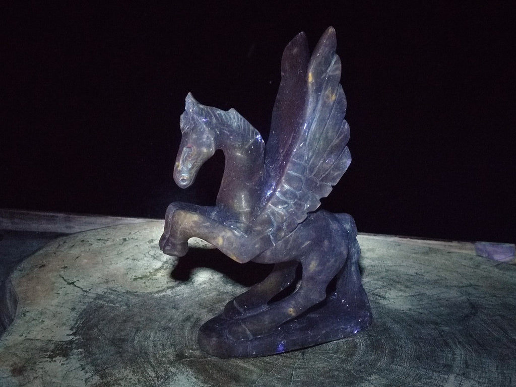 Hand Made Large Sparkling White Marble Pegasus Flying Horse Carving x 1 From Zimbabwe